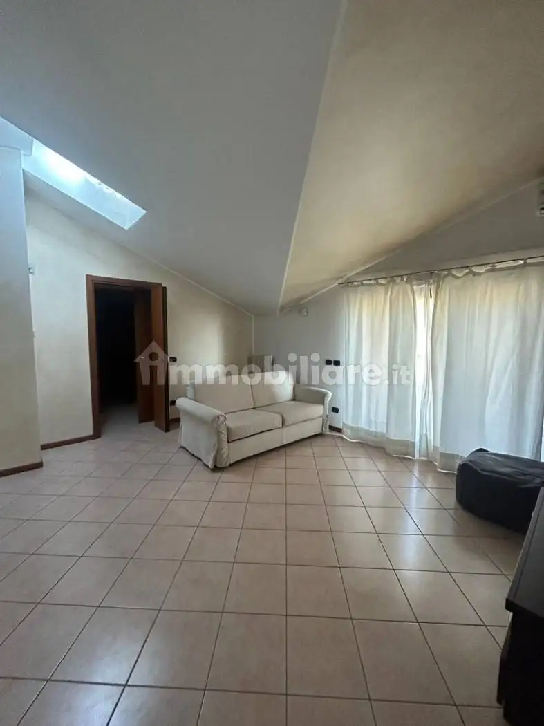 Appartamento in vendita a Cislago