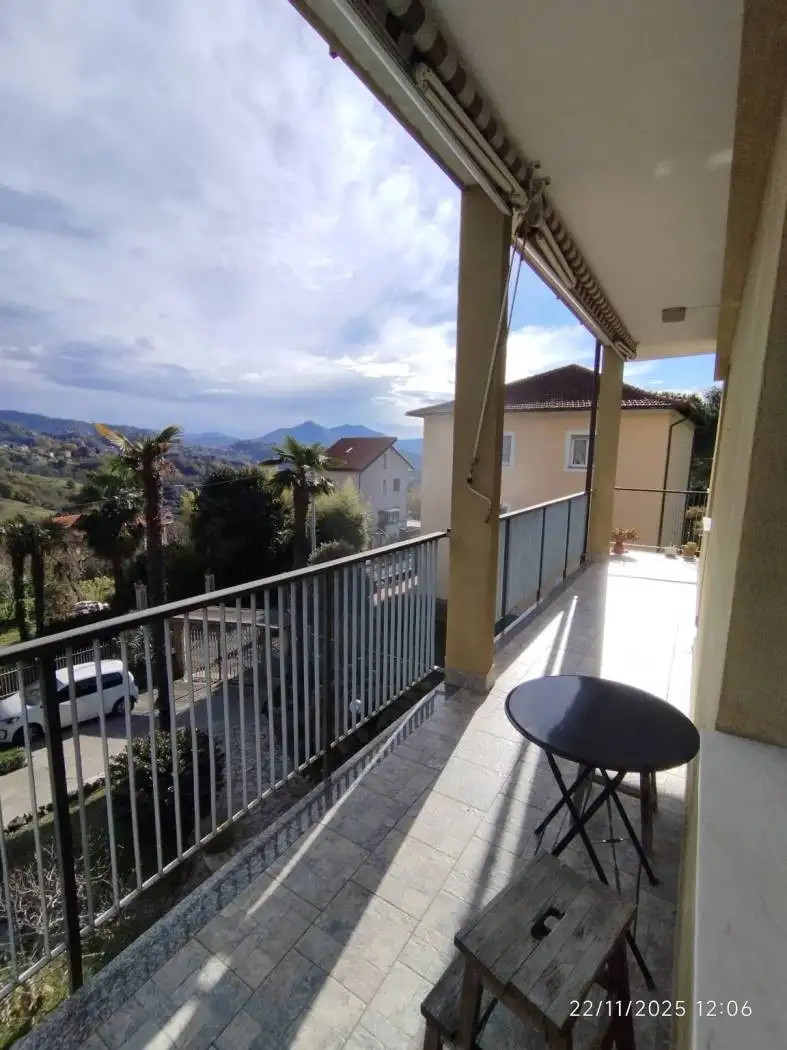 Appartamento in vendita a Campomorone