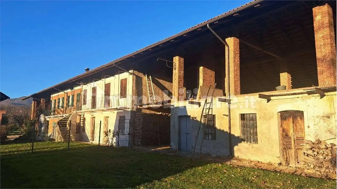 Rustico - Casale in vendita a Ciriè