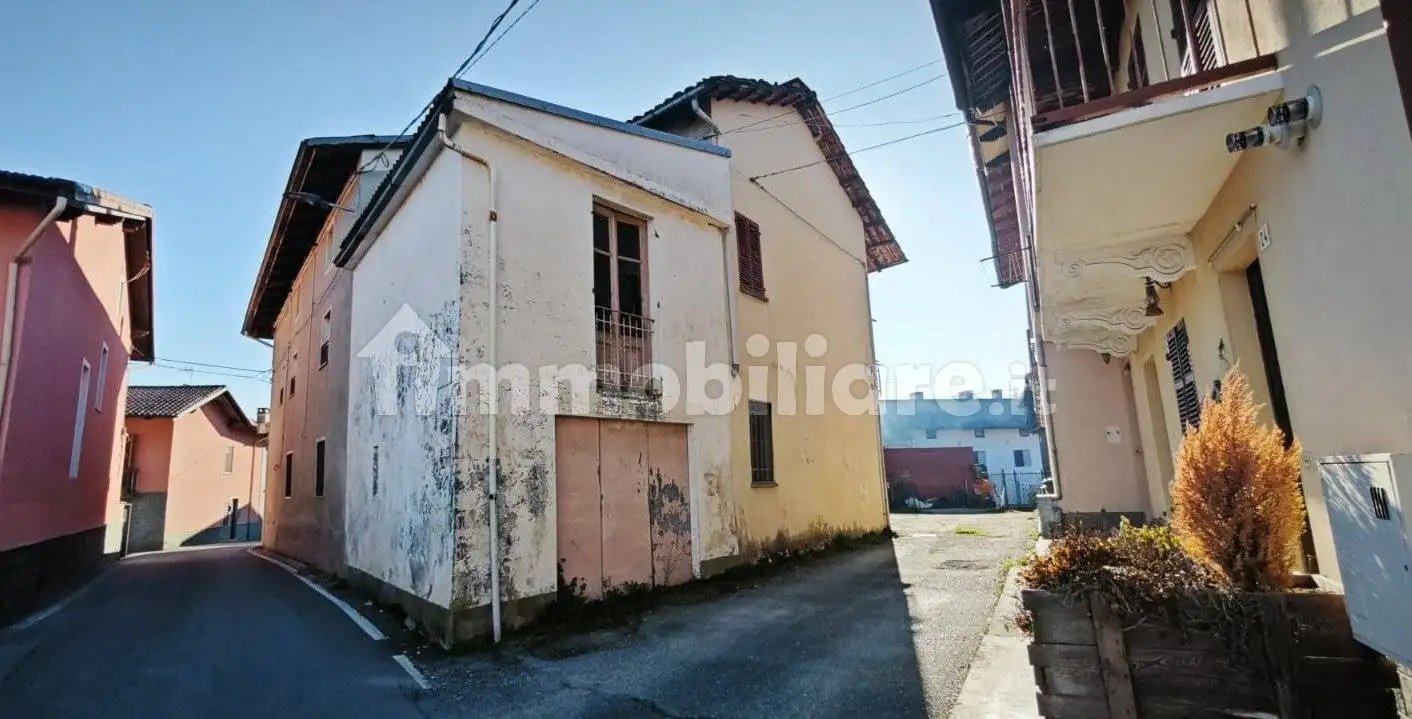 Terratetto unifamiliare via Costantino Crosa 20, Centro, Cerrione - foto 2