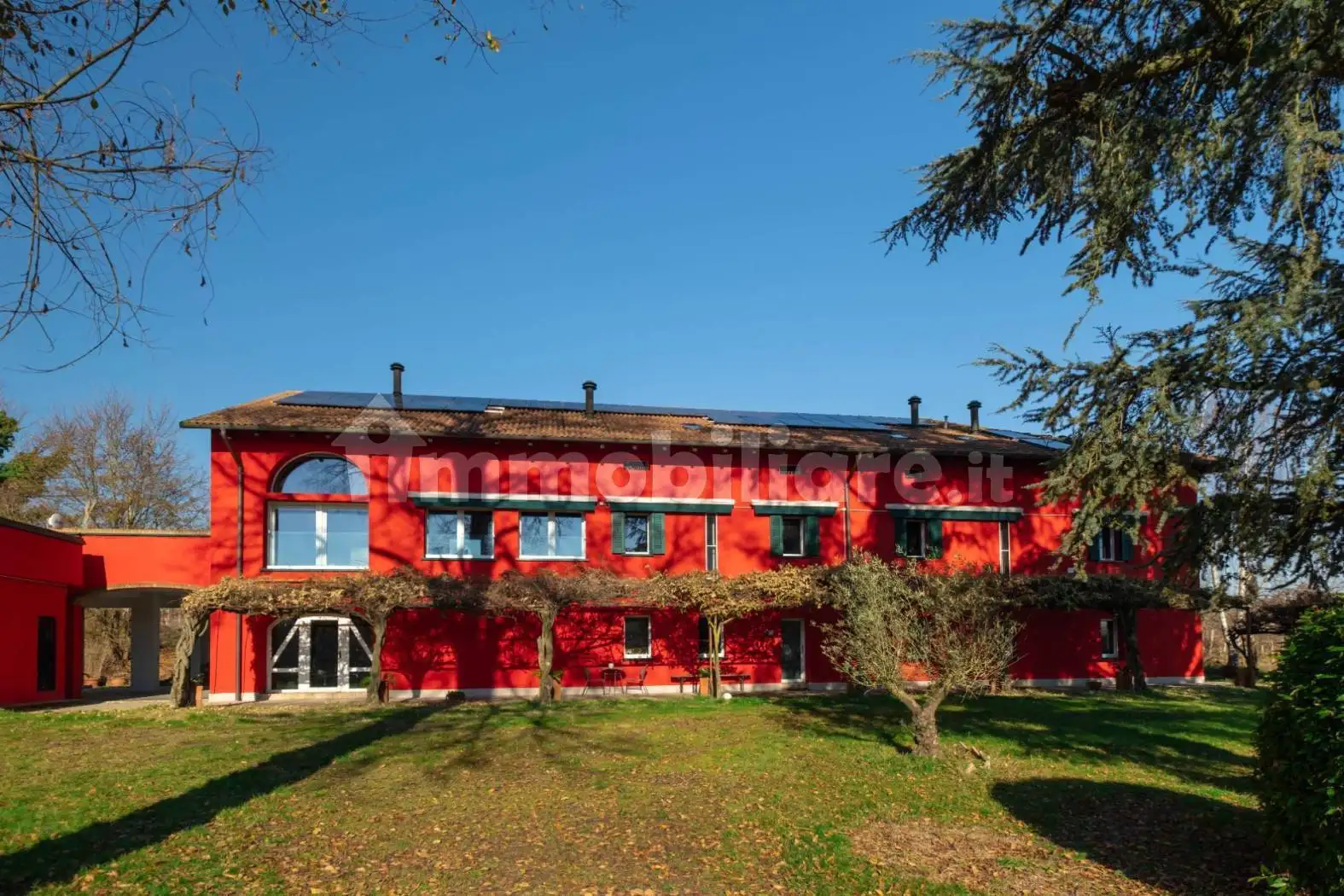 Villa in vendita a Nizza Monferrato