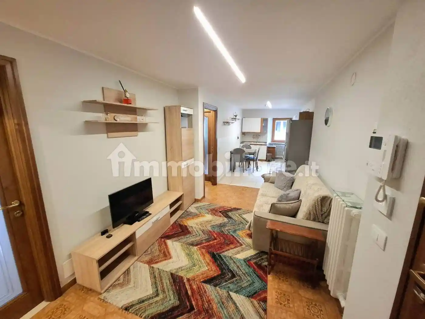 Quadrilocale via Emile Chanoux 95, Centro, Chatillon - foto 3