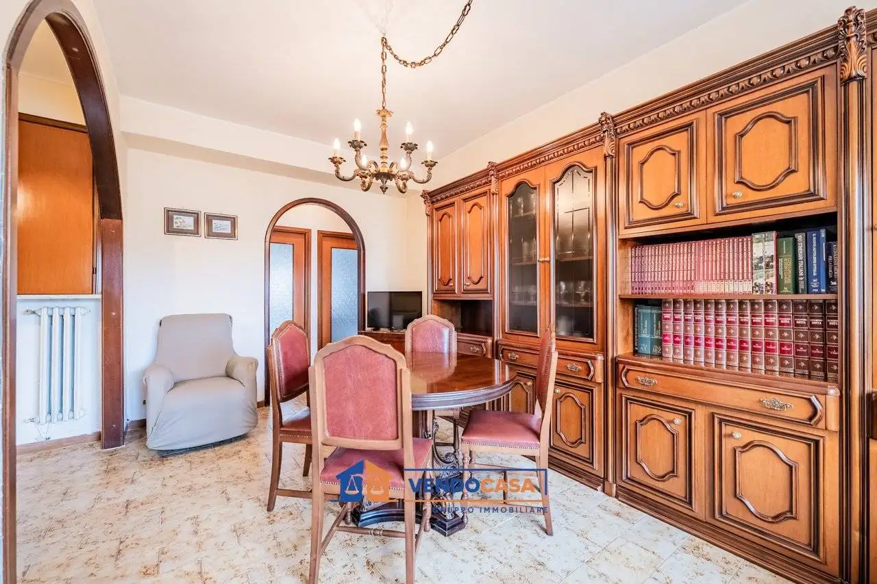 Quadrilocale via Cuneo 27, Centro, Castelletto Stura - foto 2