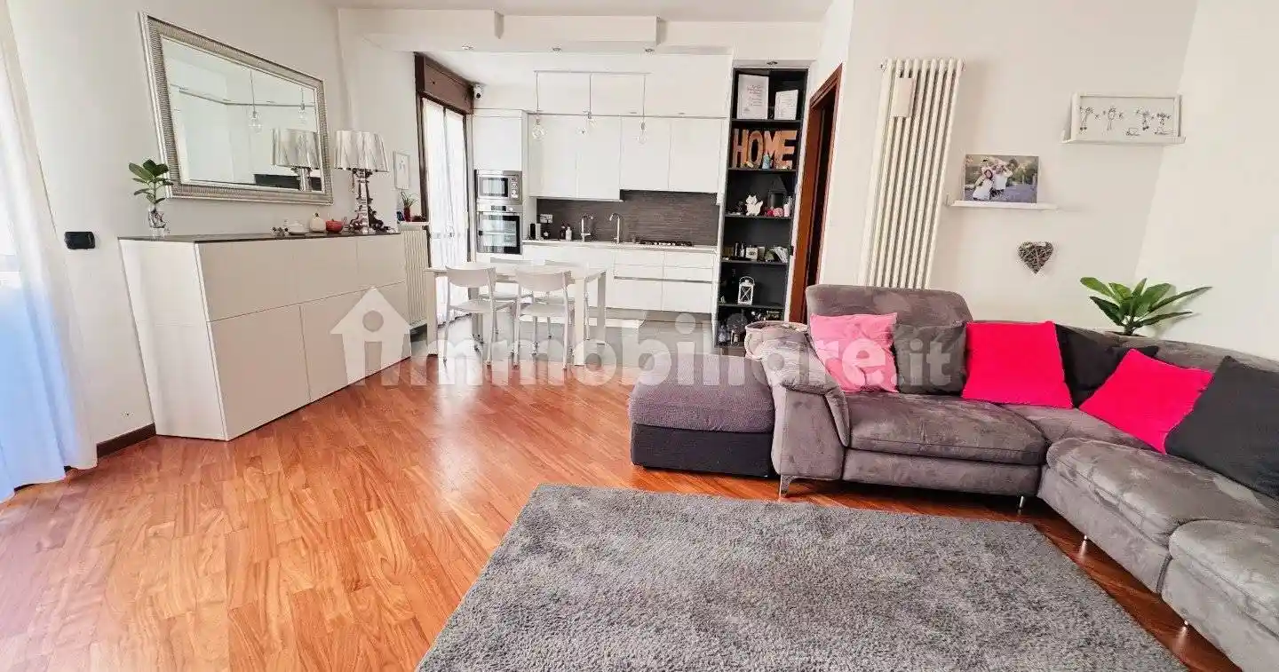 Quadrilocale via Luigi Settembrini, Canali - Capriolo, Reggio Emilia - foto 2