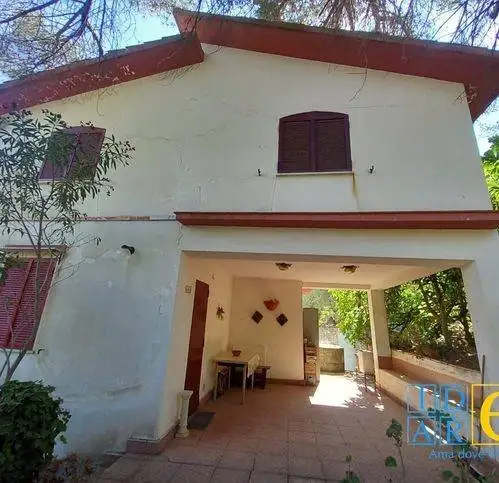 Villa in vendita a Piana degli Albanesi