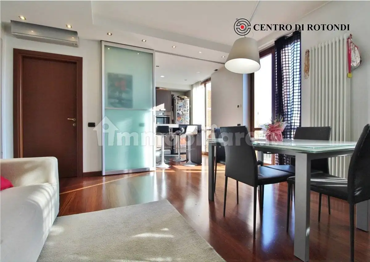 Trilocale via San Clemente 4, Centro, Cerro Maggiore - foto 4