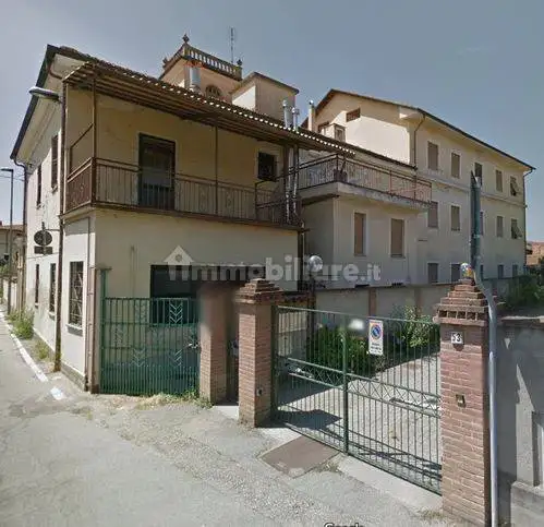 Palazzo - Edificio in vendita a Volvera