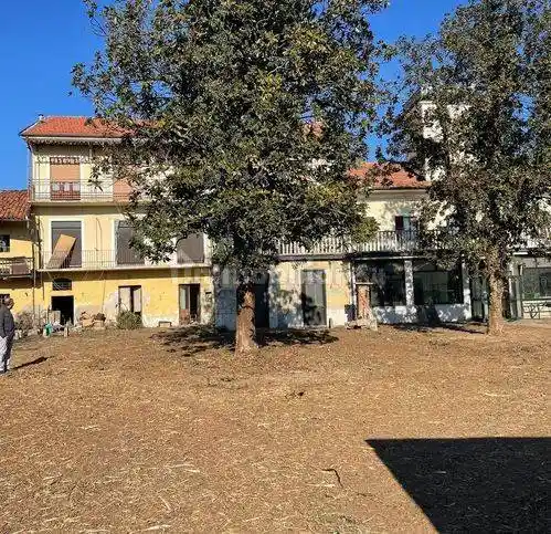 Palazzo - Edificio in Vendita - foto 2