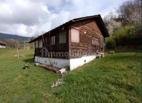 Villa in asta a Magnano in Riviera