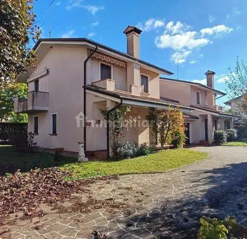 Casa indipendente in vendita a Ponzano Veneto