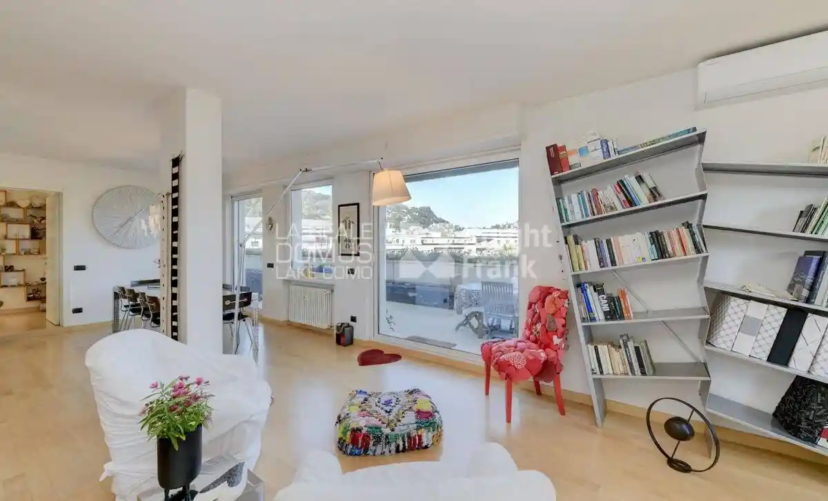 Attico ottimo stato, 211 m², Viale Varese - Crocifisso, Como - foto 3