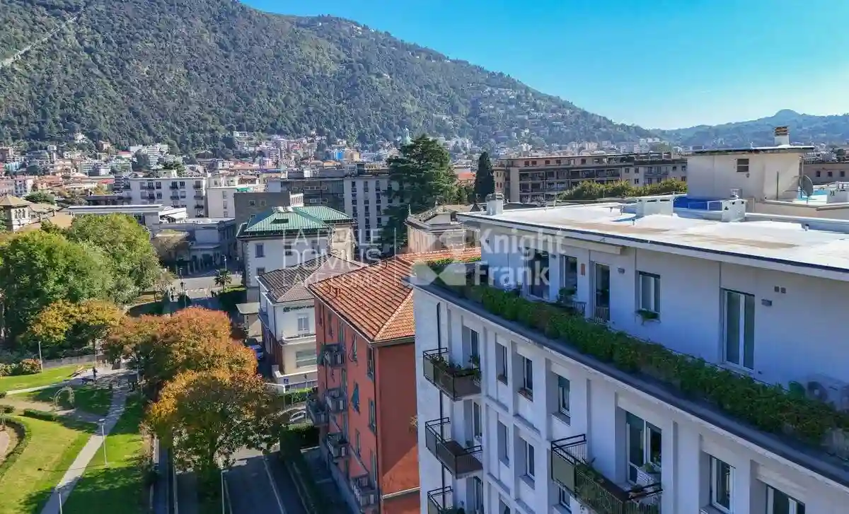 Attico ottimo stato, 211 m², Viale Varese - Crocifisso, Como - foto 4
