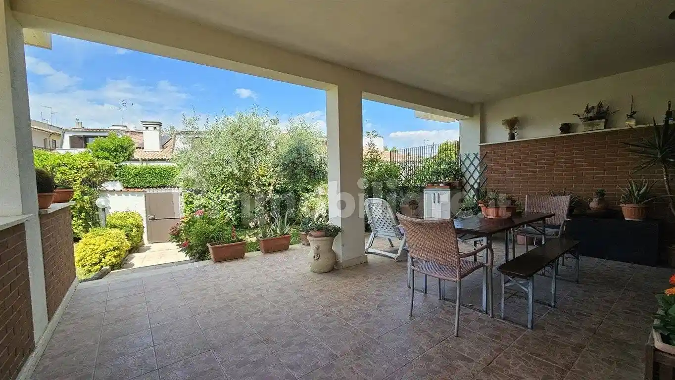 Villa bifamiliare via Poggio Fiorito, Poggio Fiorito, Guidonia Montecelio - foto 3