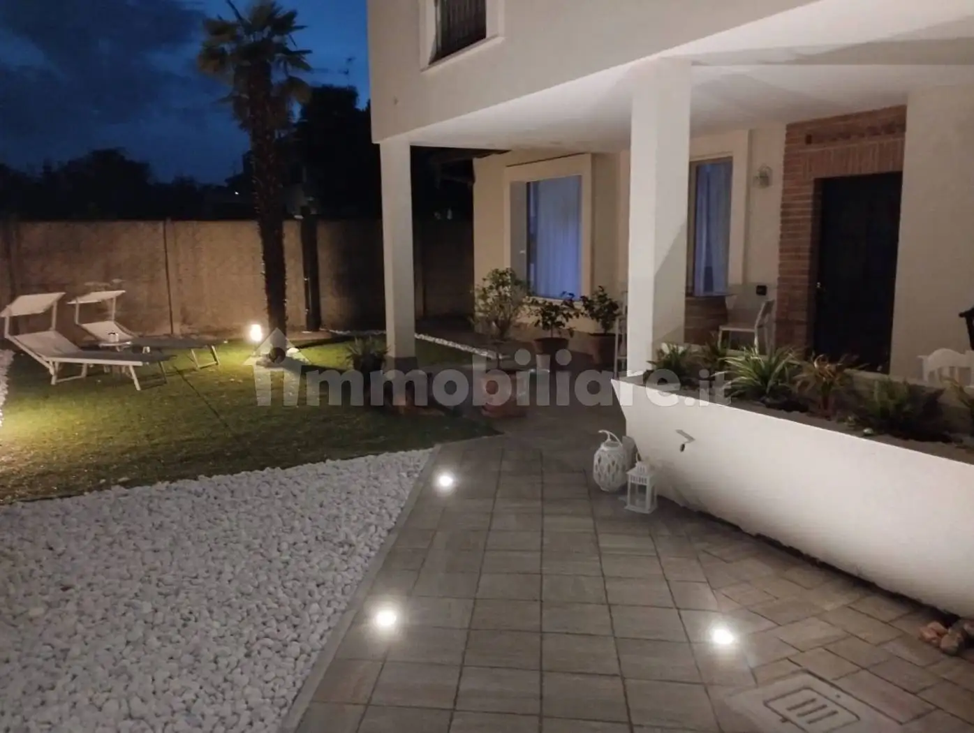 Villa in vendita a Busto Arsizio