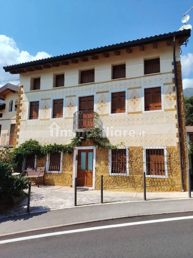 Appartamento in vendita a San Gregorio nelle Alpi