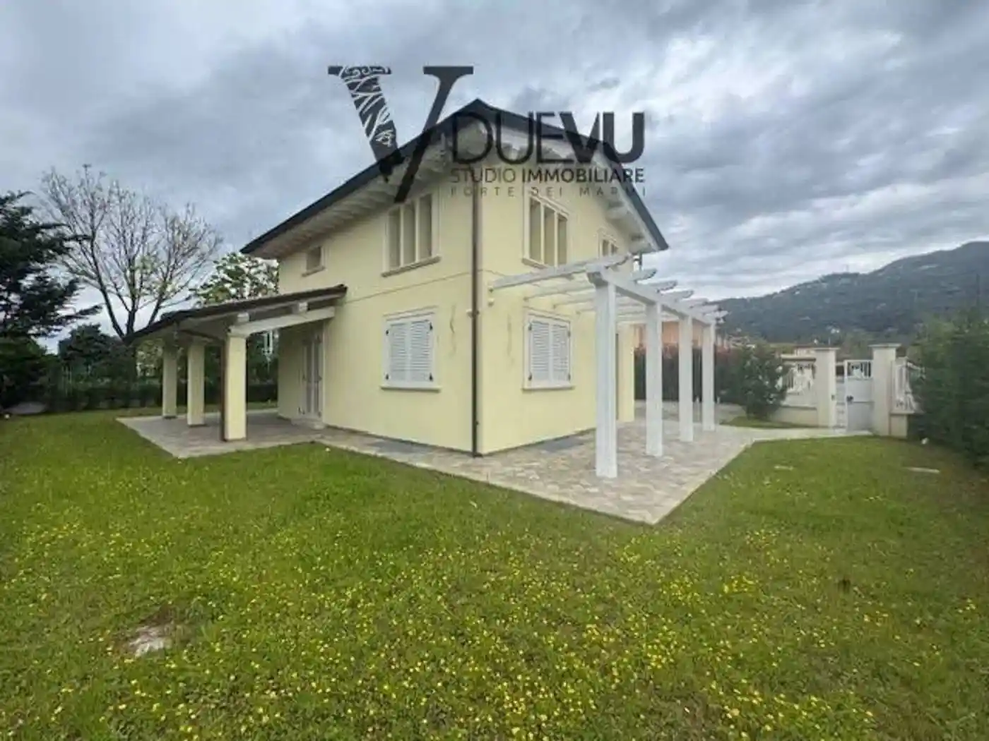 Villa in vendita a Pietrasanta