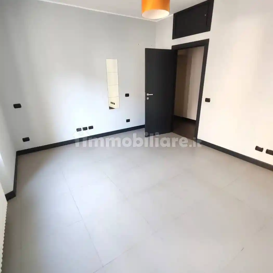 Trilocale via Bergamo 3, Montenero, Milano - foto 5