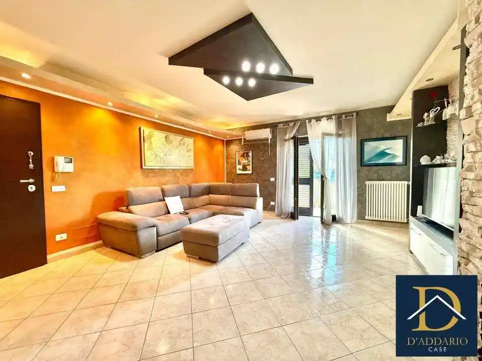 Quadrilocale via Hellen Keller 3, Paolo VI, Taranto - foto 2