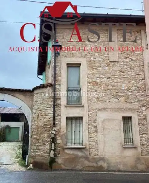 Appartamento in asta a Monticelli Brusati