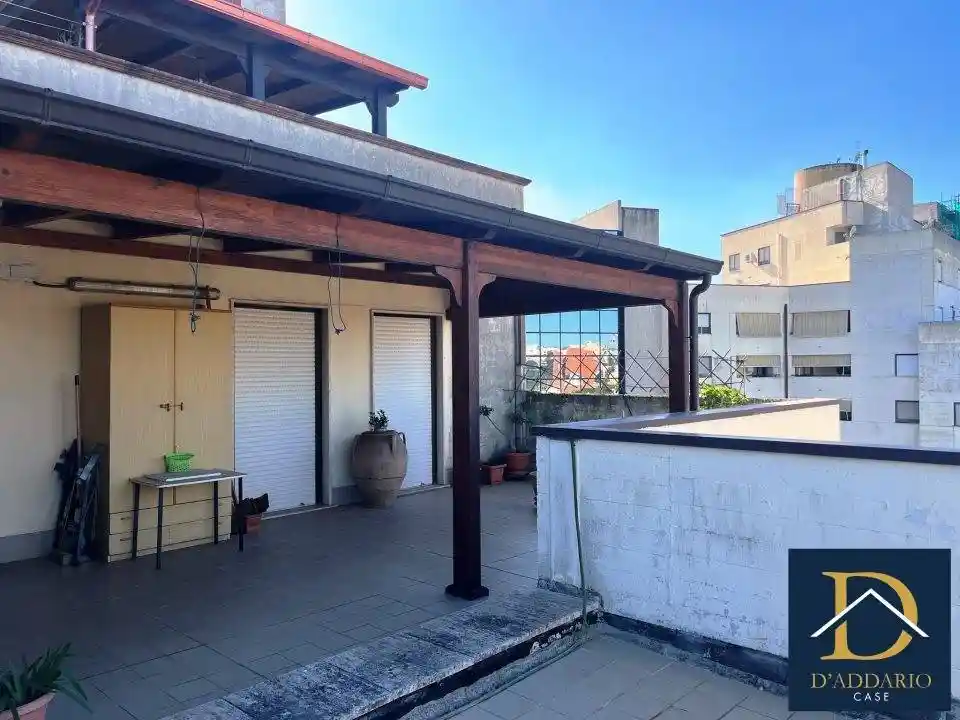 Quadrilocale piazza pertini 15, Paolo VI, Taranto - foto 2