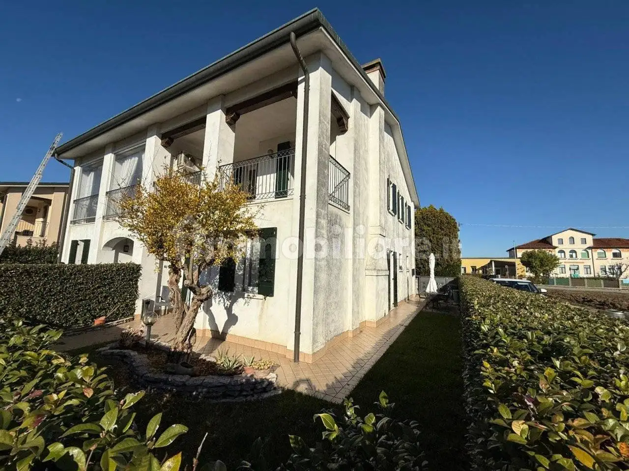 Villa in vendita a Massanzago