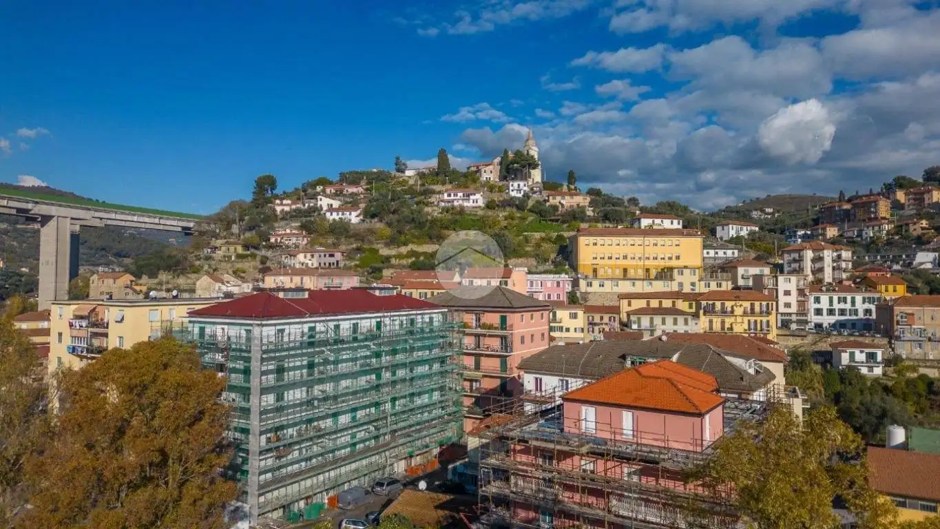 Appartamento in vendita a Imperia