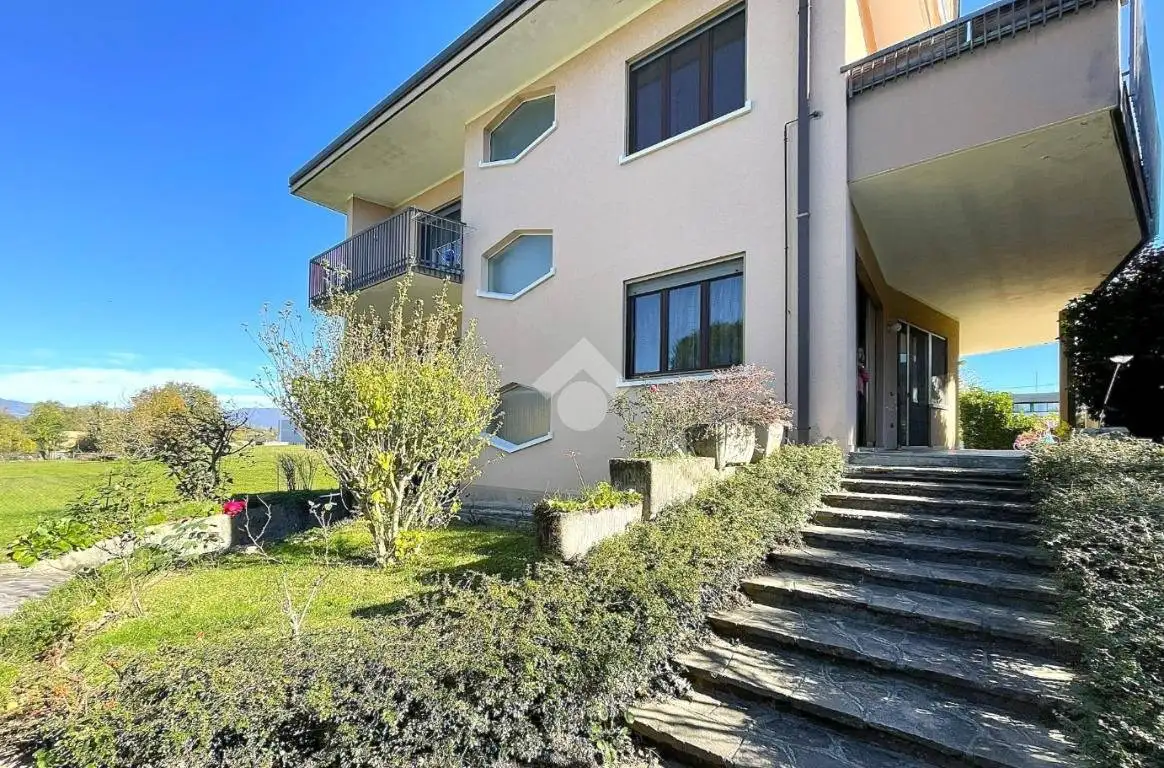 Villa in vendita a Cermenate