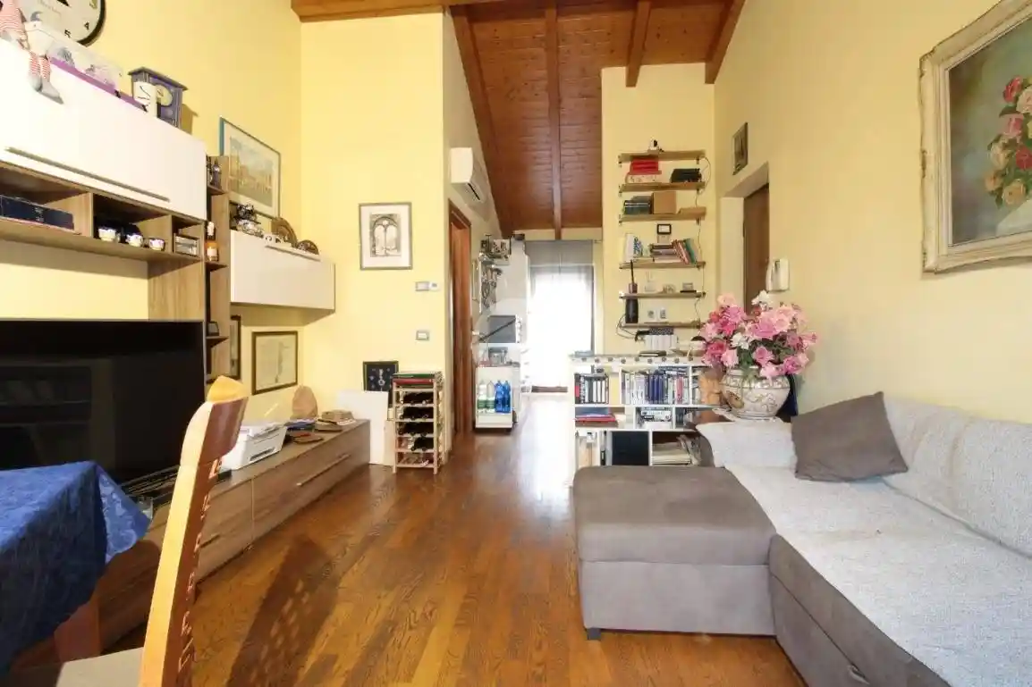 Quadrilocale buono stato, quarto piano, Veronetta, Verona - foto 3