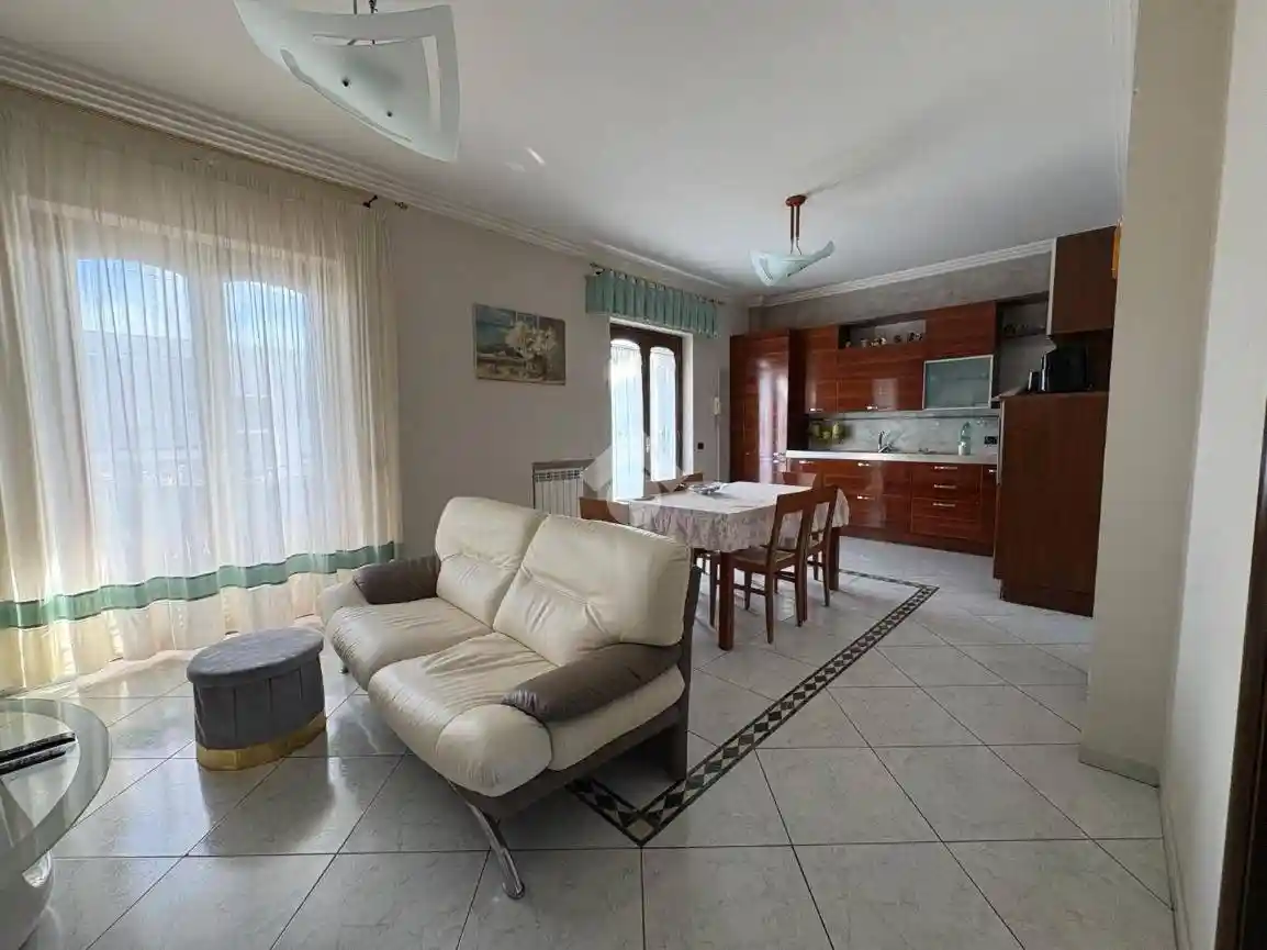 Trilocale via Fratelli Cervi 9, Centro, Caivano - foto 4