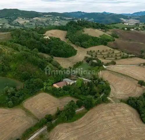 Rustico - Casale in vendita a Urbania