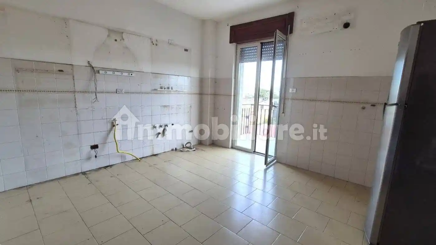 Trilocale via Colonne 64, Giardini - Oasi Sacro Cuore, Giugliano in Campania - foto 3