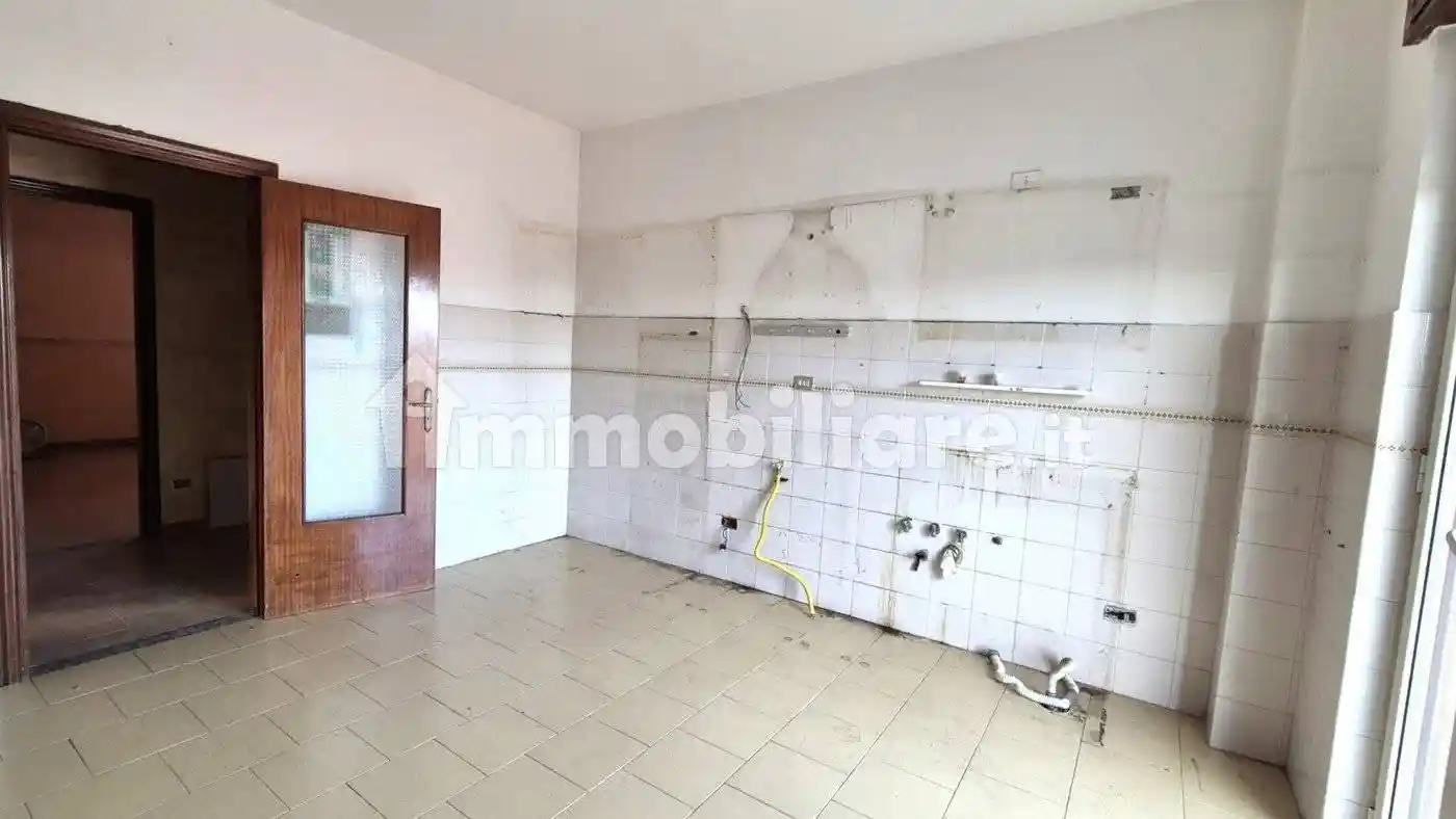 Trilocale via Colonne 64, Giardini - Oasi Sacro Cuore, Giugliano in Campania - foto 4