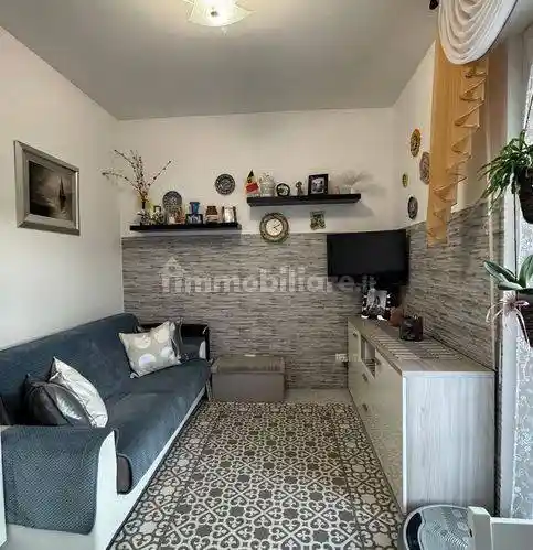 Quadrilocale via Dante Alighieri 10, Centro, Urbania - foto 5