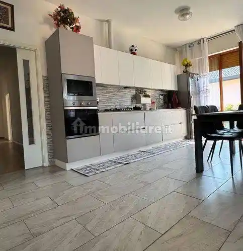 Appartamento via Trieste 39, Centro, Urbania - foto 3