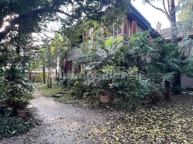 Villa in affitto a Monza