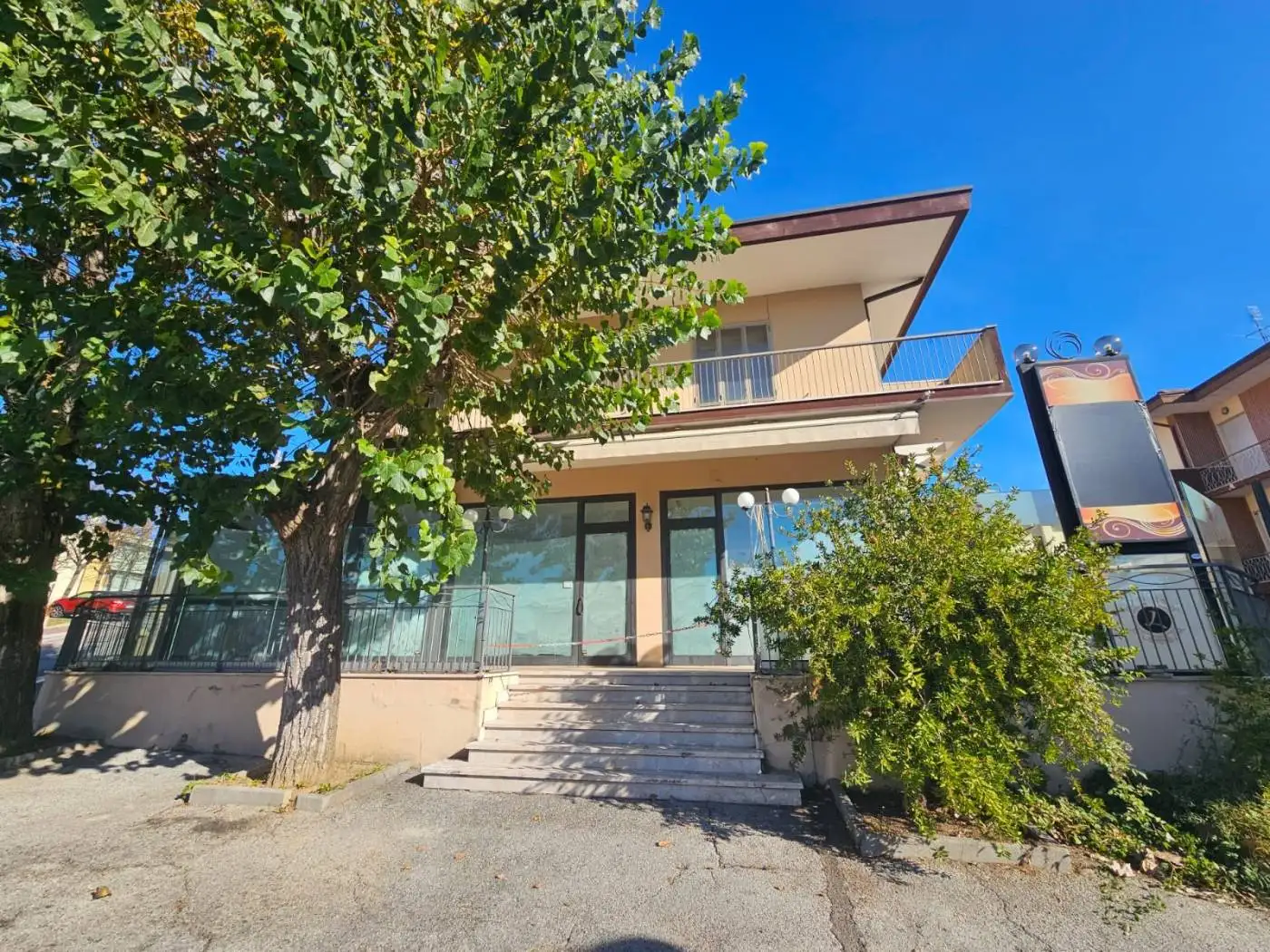 Palazzo - Edificio in vendita a Gabicce Mare