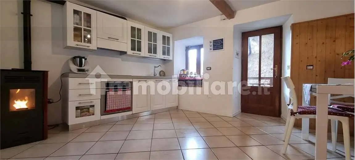 Casa indipendente in vendita a Terragnolo