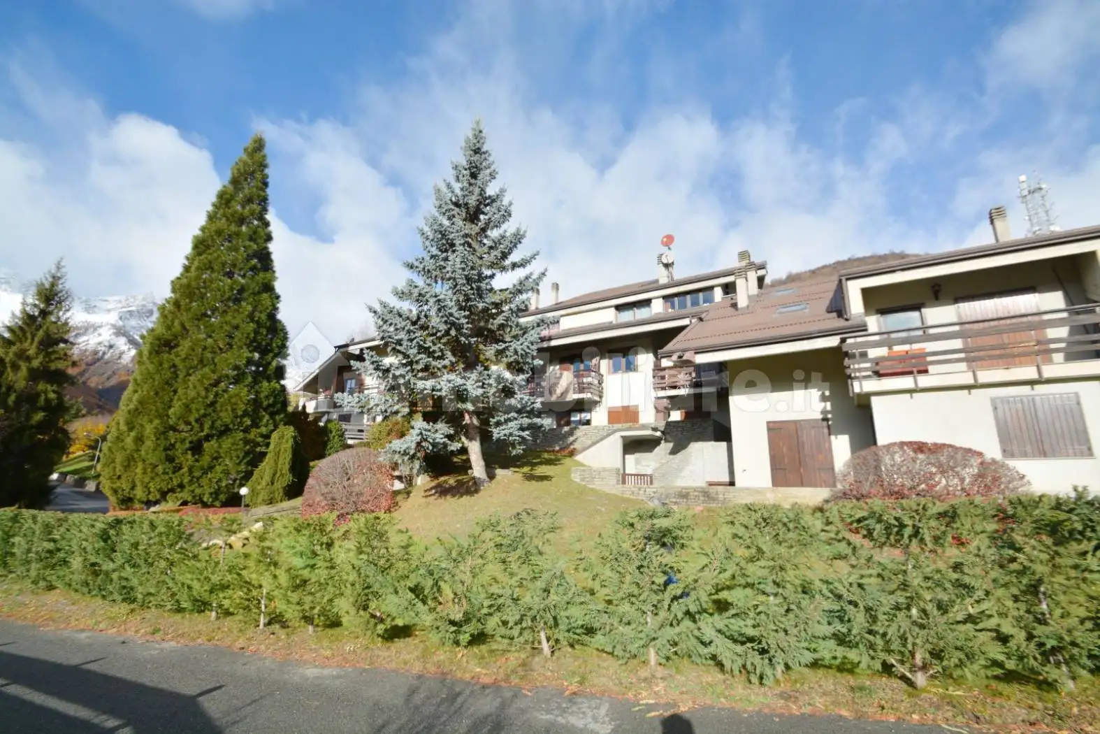 Trilocale via Pietro Micca 56/BIS, Centro, Bardonecchia - foto 3