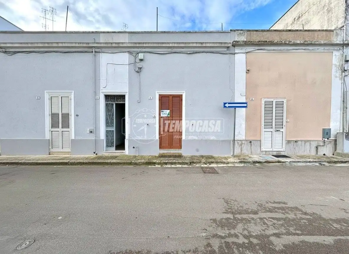 Terratetto unifamiliare via Roma 12, Castri di Lecce - foto 2