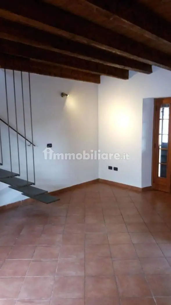 Trilocale via Giovanni Chiassi 8, Centro, Castiglione delle Stiviere - foto 5