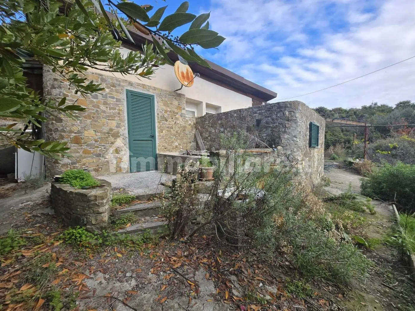 Palazzo - Edificio in vendita a Costarainera