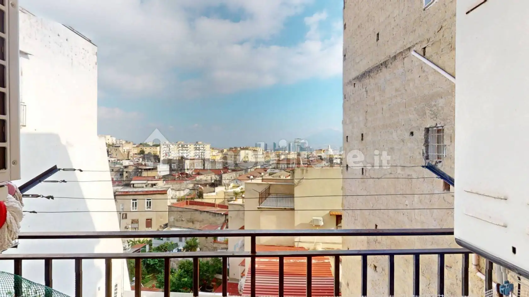 Appartamento in vendita a Napoli