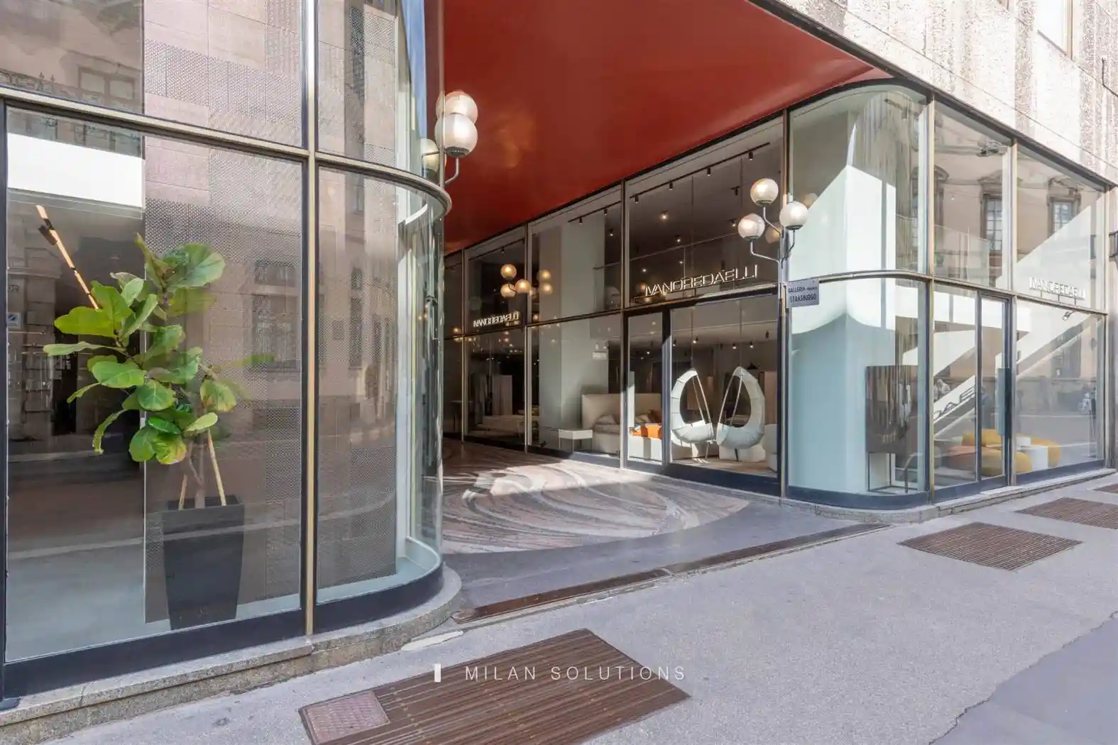 Bilocale Galleria Strasburgo 3, Borgogna - Largo Augusto, Milano - foto 2