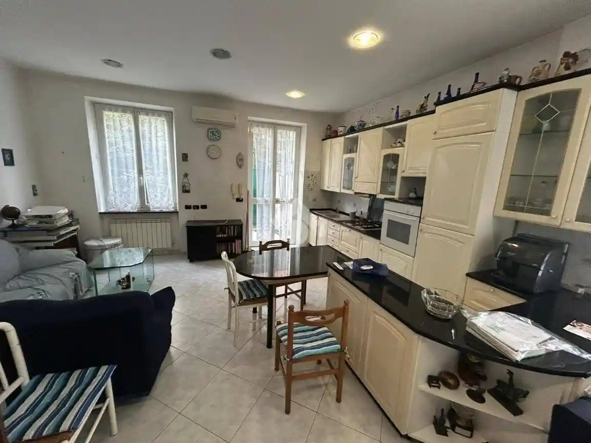 Trilocale via Antonio Burlando 29, Castelletto, Genova - foto 2