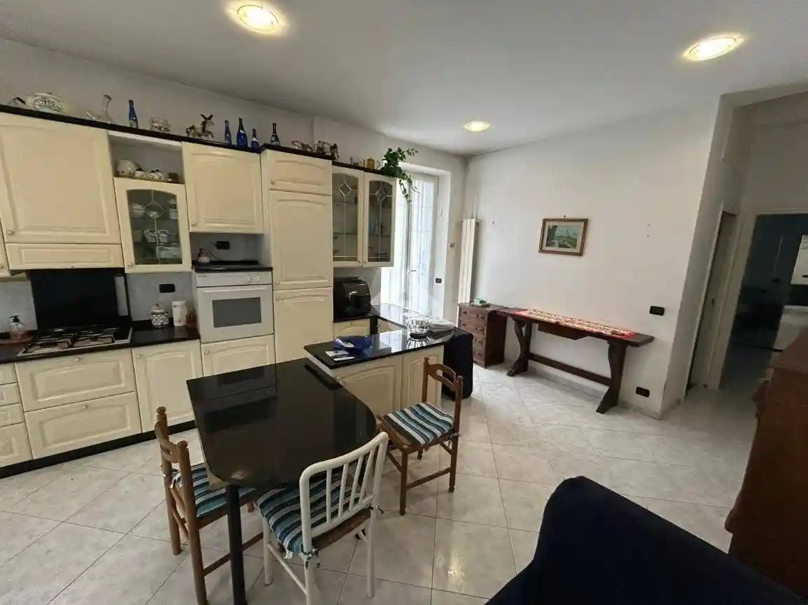 Trilocale via Antonio Burlando 29, Castelletto, Genova - foto 4