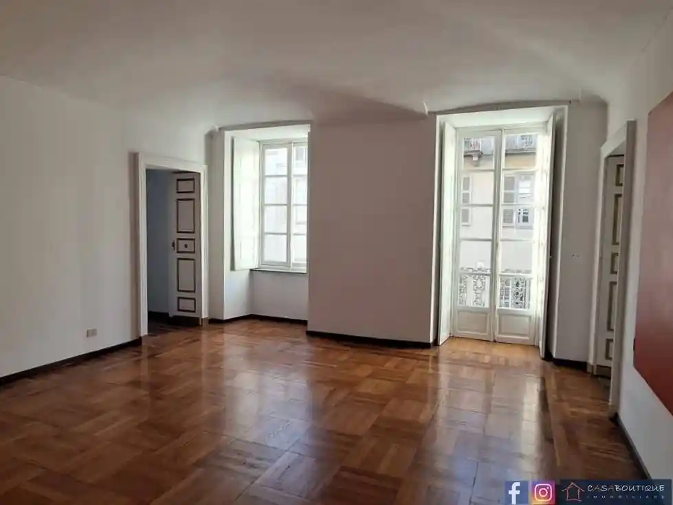 Appartamento via Montebello 22, Giardini Reali, Torino - foto 2