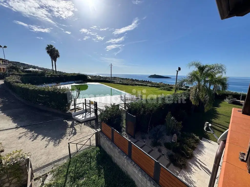 Villa in vendita a Diamante