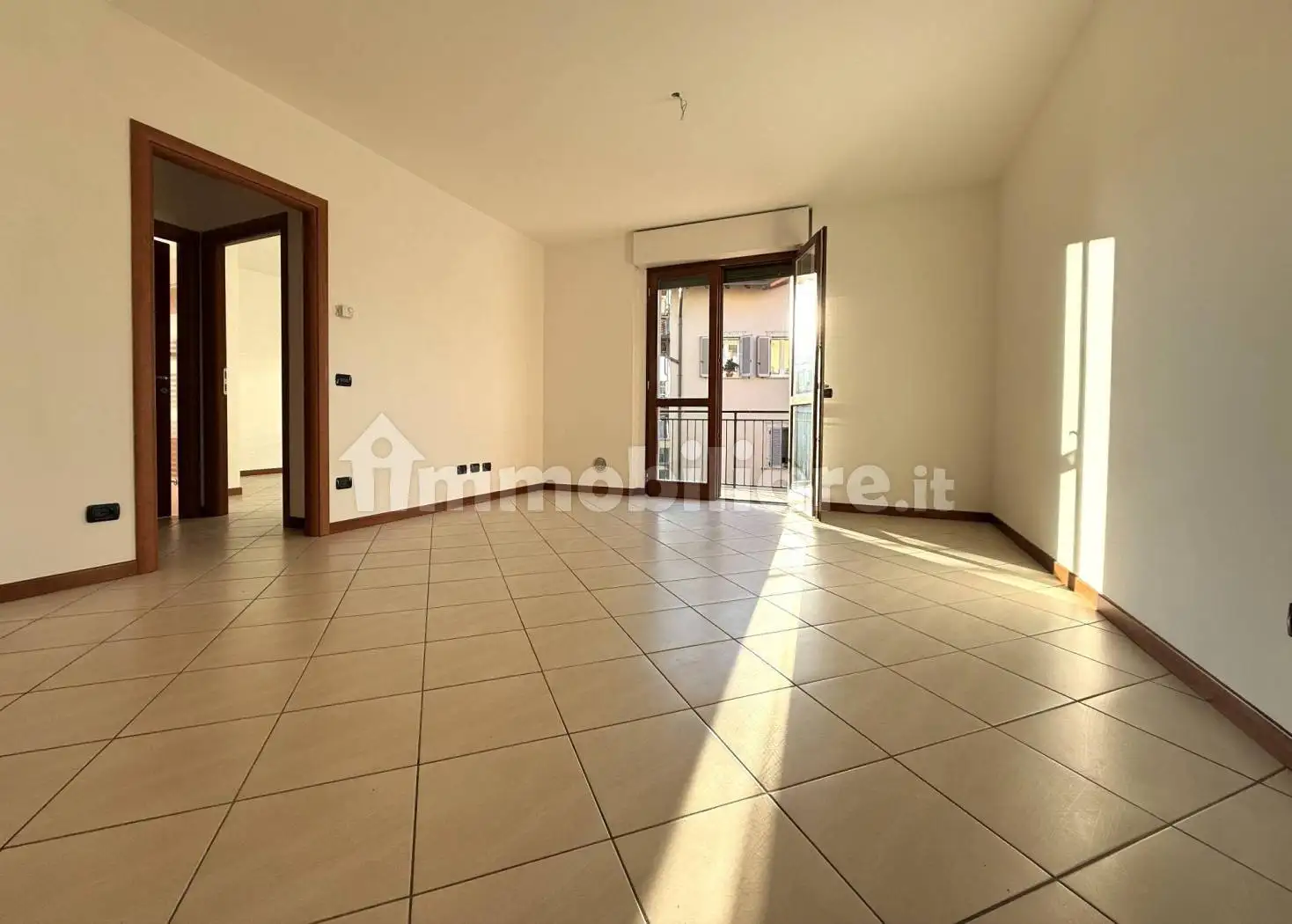 Bilocale via Fratelli Bandiera 7, Centro, Arona - foto 3