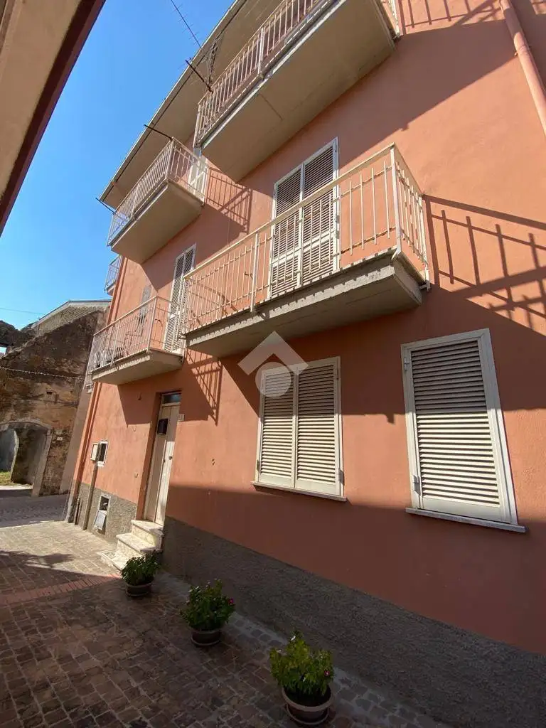 Casa indipendente in vendita a Pignataro Interamna