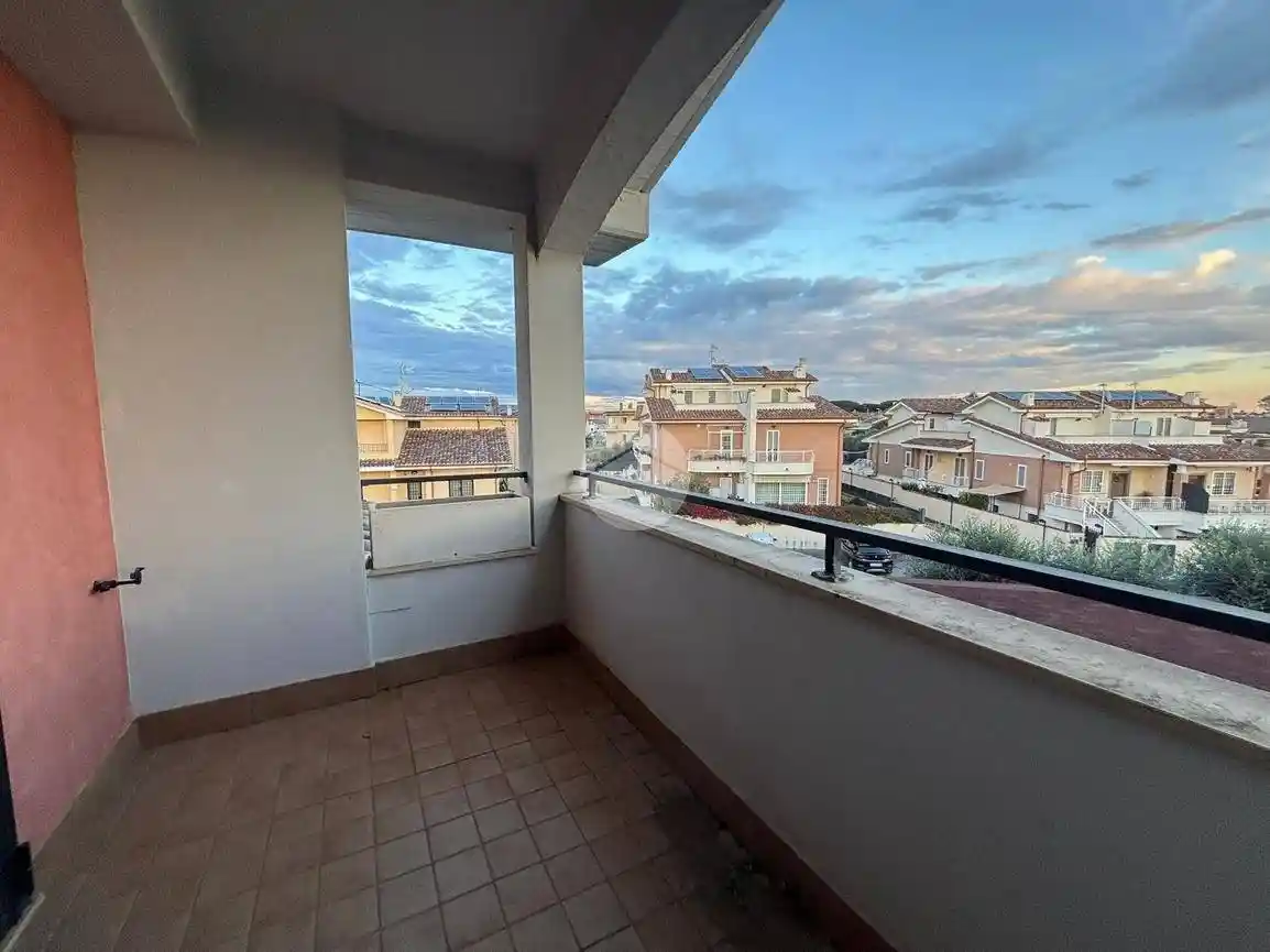 Trilocale via Anna Lorenzetto 9, Massimina, Roma - foto 2